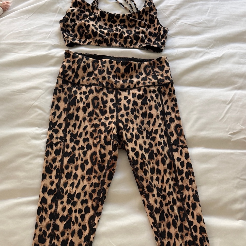 Victoria's Secret Leopard Print Leggings Set